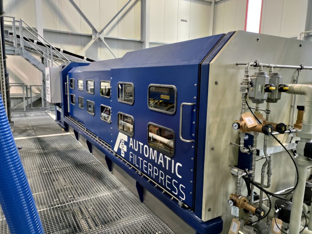 Reeferenz der AIK bei Selftrag - Automatische Filterpresse